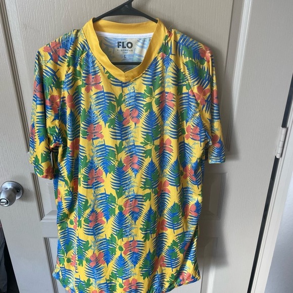 Flo bikewear Other - FLO BIKEWEAR FLORAL JERSEY